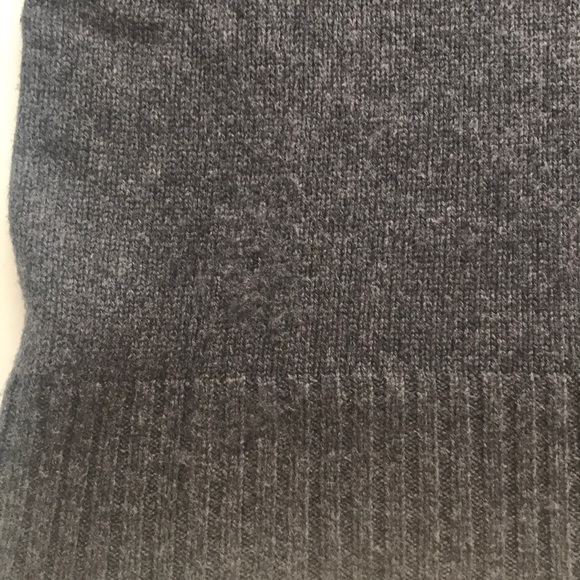 OLD NAVY V Neck Cable Knit Pullover Charcoal Grey - Picture 8 of 8
